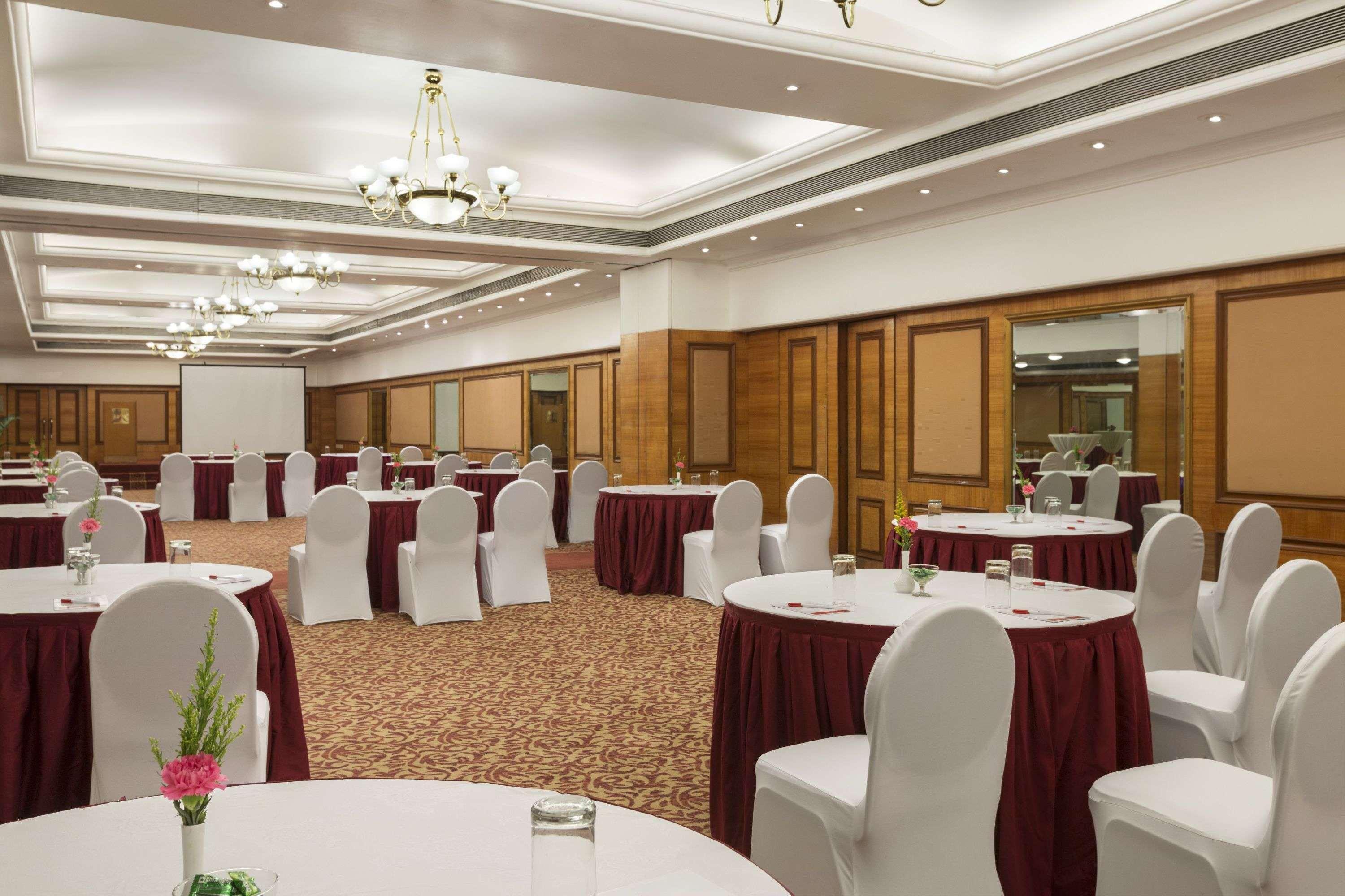 Ramada Plaza By Wyndham Palm Grove Ξενοδοχείο Βομβάη Εξωτερικό φωτογραφία The Imperial Ball Room