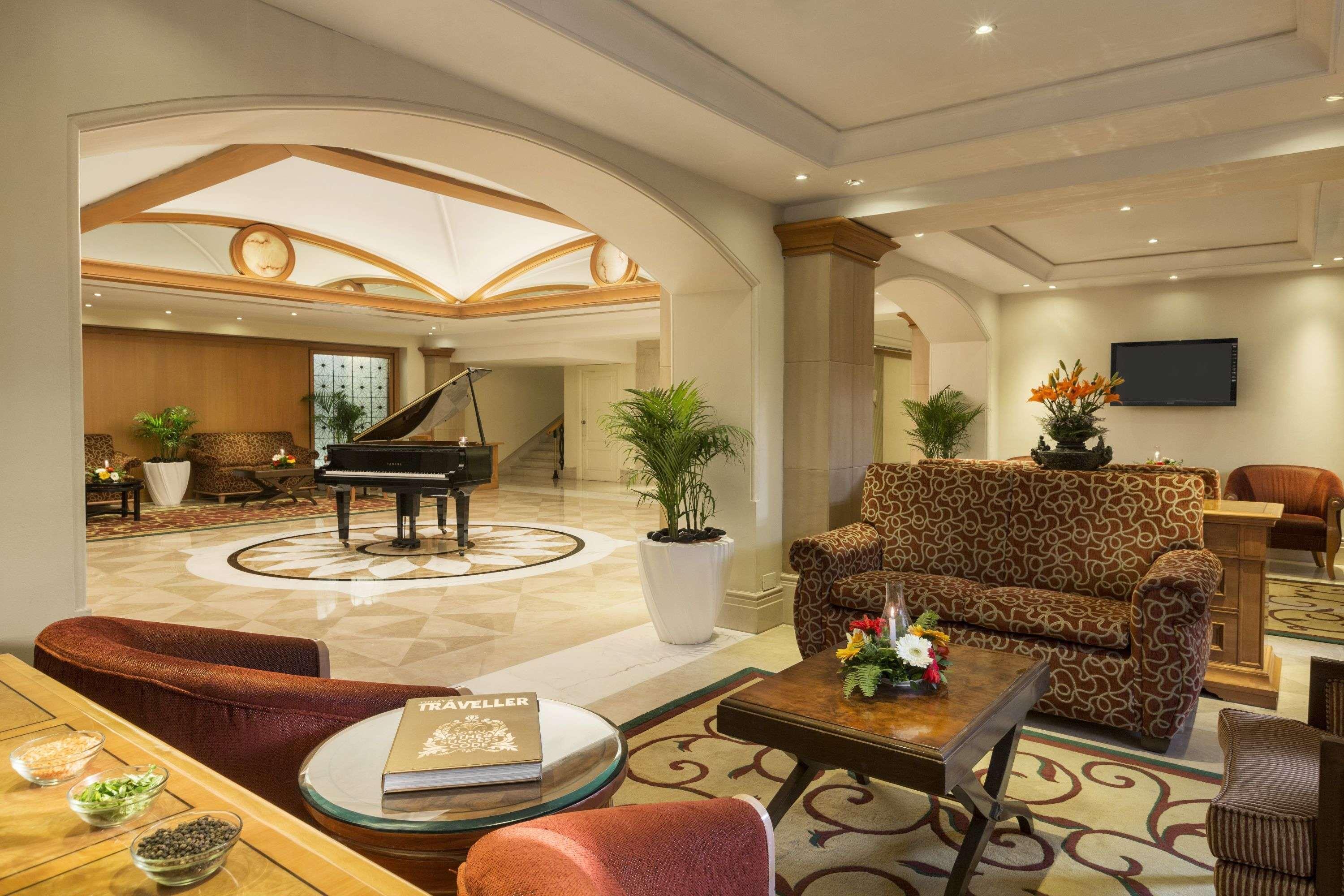 Ramada Plaza By Wyndham Palm Grove Ξενοδοχείο Βομβάη Εξωτερικό φωτογραφία Lobby